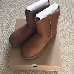 Ugg Boots - NEW